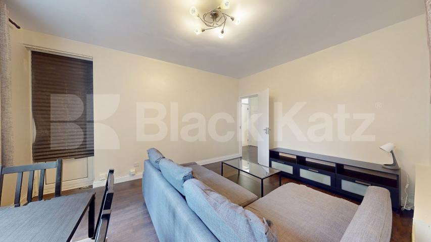 Charming One Bedroom Flat in Prestigious Townshend Estate, St John’s Wood Townshend Road, St Johns Wood